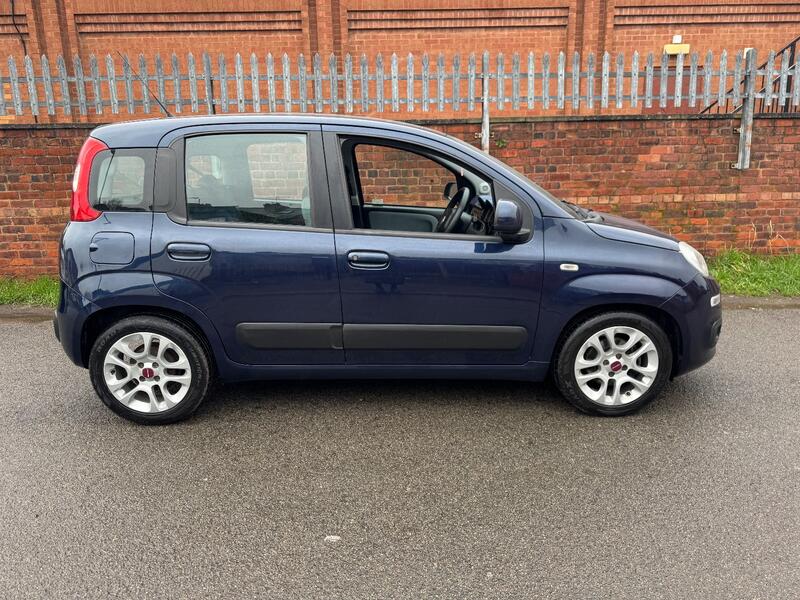 View FIAT PANDA 0.9 TwinAir Lounge 