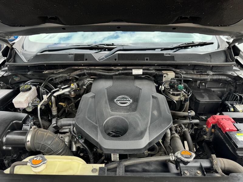 NISSAN NAVARA