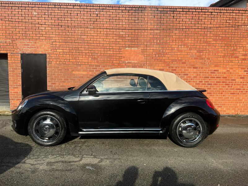 VOLKSWAGEN BEETLE