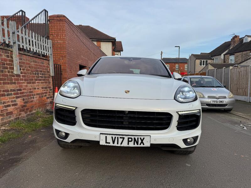 PORSCHE CAYENNE
