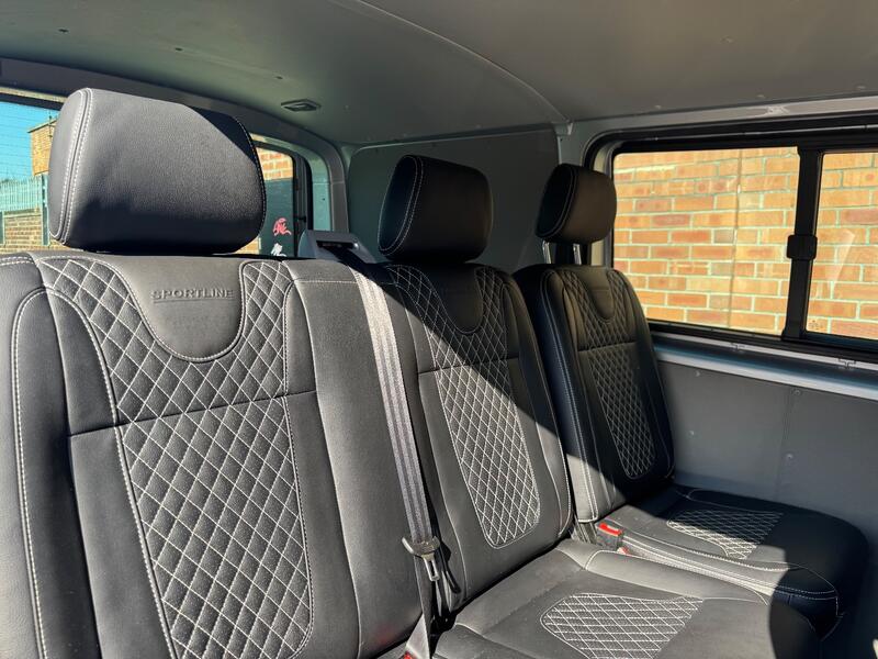 VOLKSWAGEN TRANSPORTER