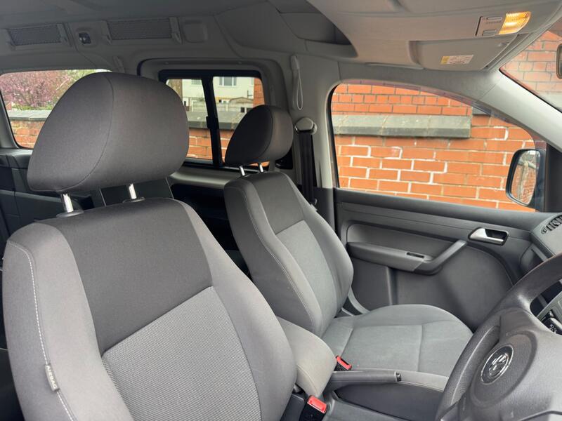 VOLKSWAGEN CADDY