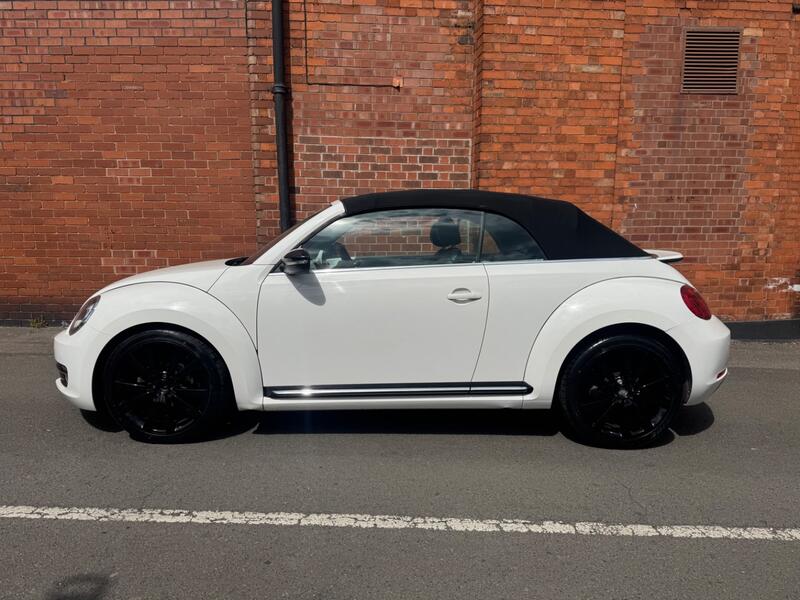 VOLKSWAGEN BEETLE