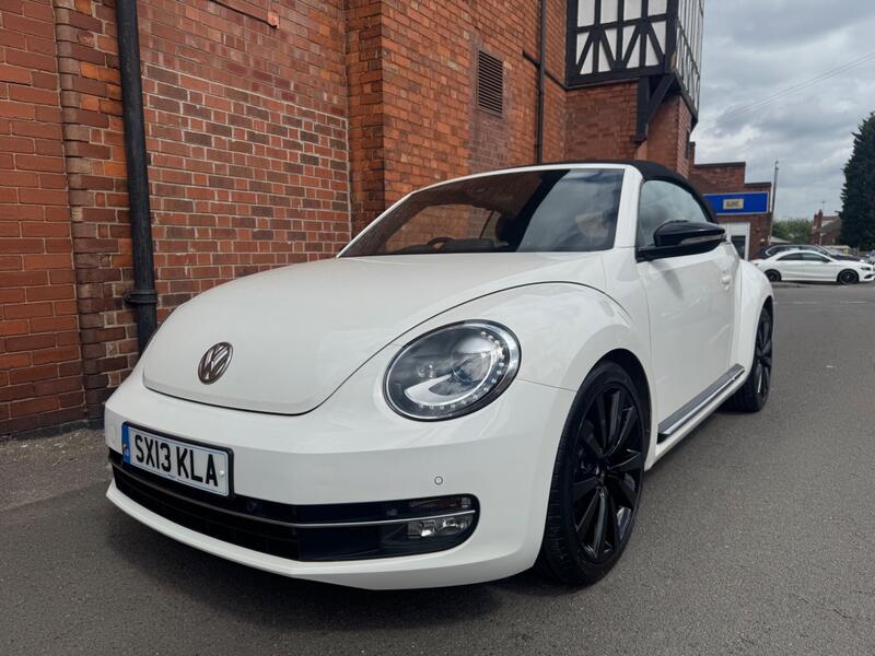 VOLKSWAGEN BEETLE