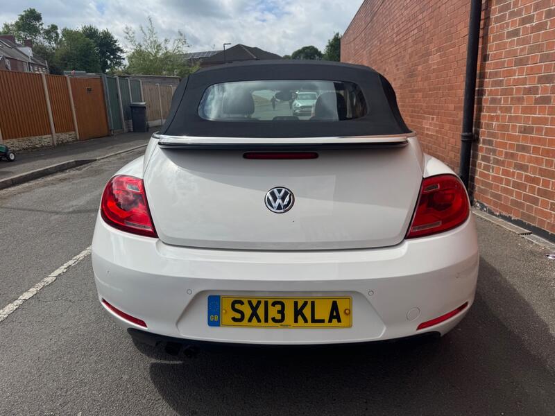 VOLKSWAGEN BEETLE
