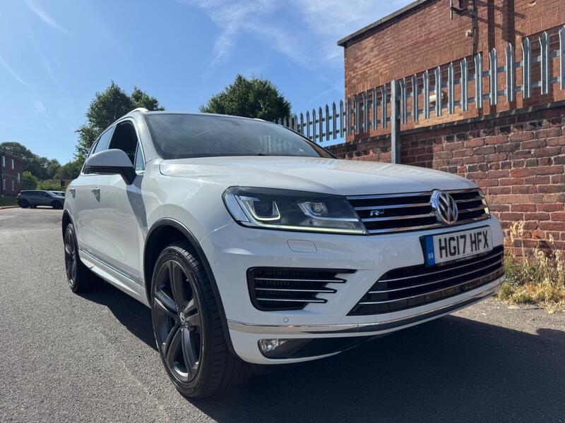 View VOLKSWAGEN TOUAREG 3.0 TDI V6 BlueMotion Tech R-Line Plus