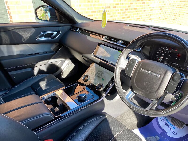 LAND ROVER RANGE ROVER VELAR