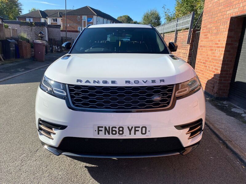 View LAND ROVER RANGE ROVER VELAR R-DYNAMIC SE