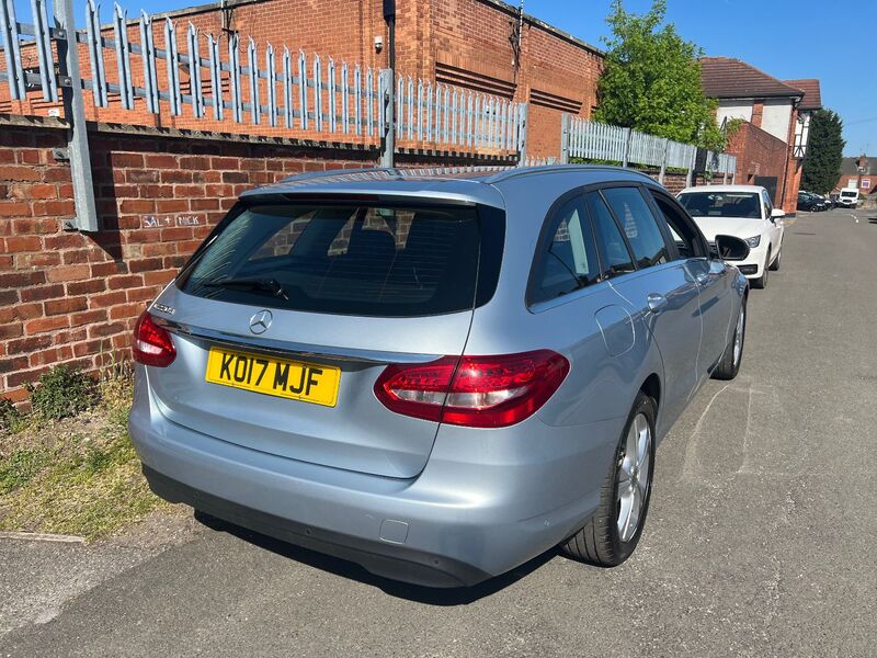 View MERCEDES-BENZ C CLASS C 220 D SE EXECUTIVE EDITION