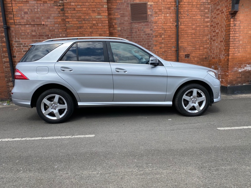 View MERCEDES-BENZ M CLASS ML350 BLUETEC AMG SPORT