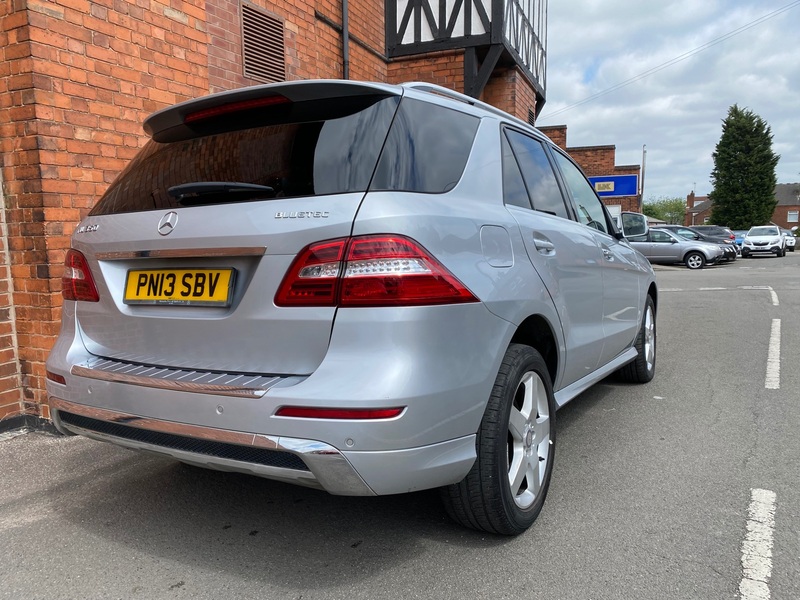 View MERCEDES-BENZ M CLASS ML350 BLUETEC AMG SPORT